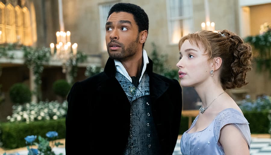 BRIDGERTON (L to R) REGÉ-JEAN PAGE as SIMON BASSET and PHOEBE DYNEVOR as DAPHNE BRIDGERTON in episode 108 of BRIDGERTON Cr. LIAM DANIEL/NETFLIX © 2020