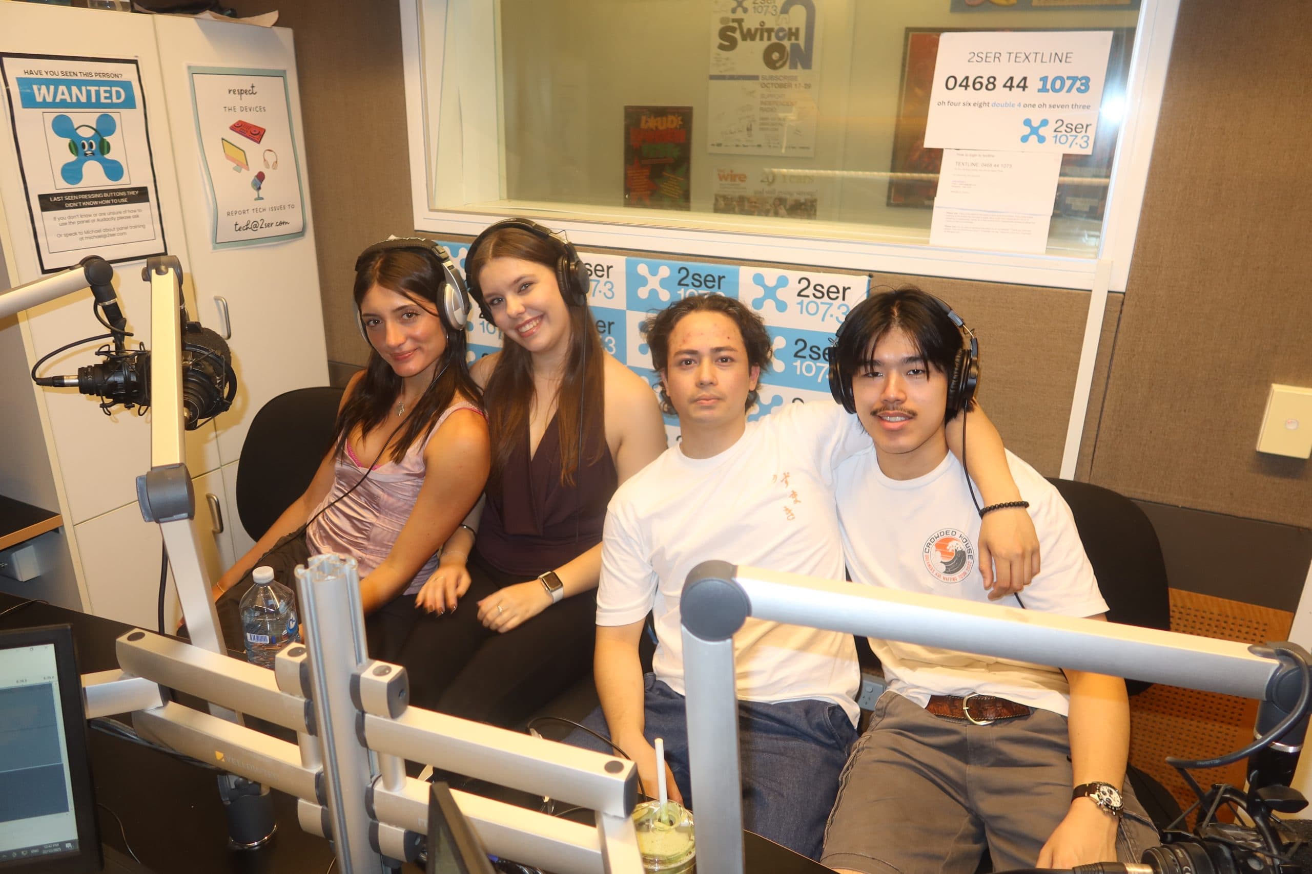 Behind The Scenes with Charlotte Ozanne: Bleach Band